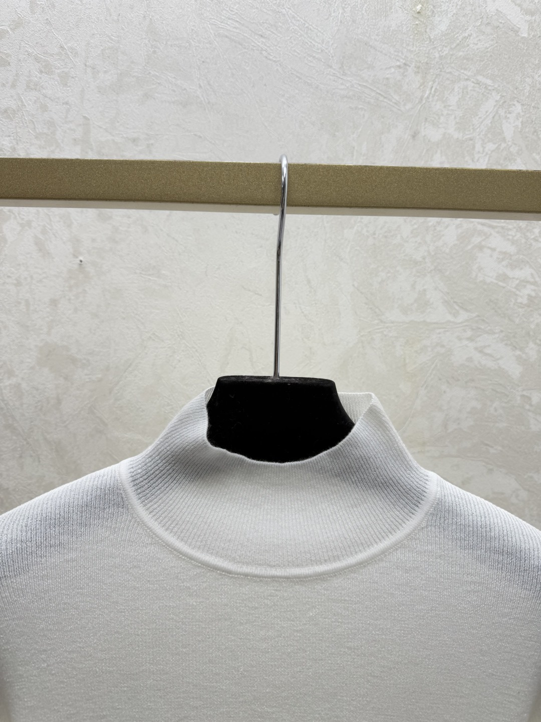 🆕D家🆕 早秋新款 纯色简约高领针织长袖颜色：白色 咖啡尺码：36.38.40👉