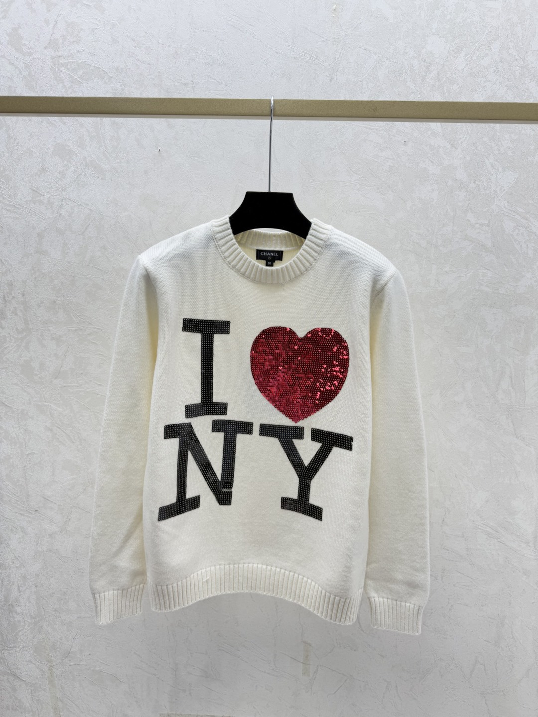NO:708141,CH Home Early Autumn New Style Contrast Letter Beads Round Neck Knitted Long Sleeves Color White Size 36.38.40,,19860909CH家 早秋新款 撞色字母珠片圆领针织长袖 颜色白色 尺码36.38.40,,,Women's clothing