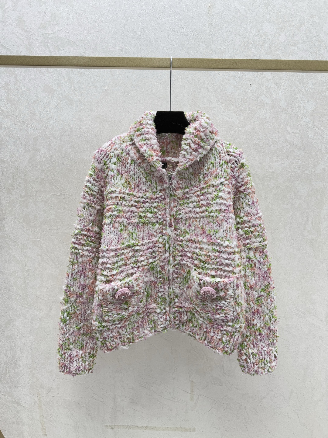NO:708149,CH Home Early Autumn New Style Contrast Color Lapel Knitted Long-Sleeved Cardigan Color Pink Size 36.38.40,,19860909CH家 早秋新款 撞色翻领针织长袖开衫 颜色粉色 尺码36.38.40,,,Women's clothing