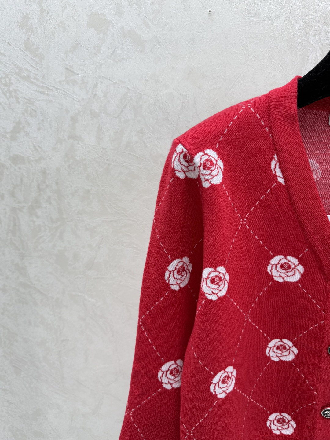 Chrome Hearts CH家 早秋新款 撞色山茶花V领针织长袖开衫