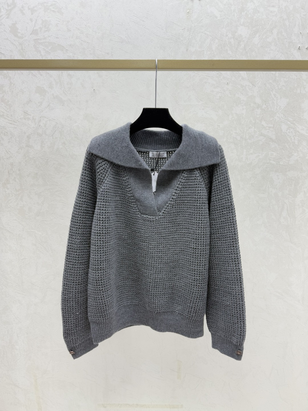 Brunello Cucinelli BC家 早秋新款 纯色简约翻领镂空针织长袖