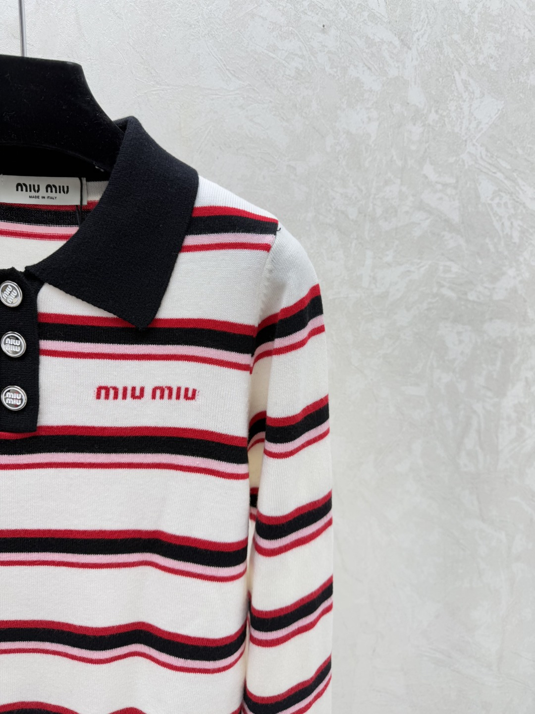 Miu Miu M家 早秋新款 撞色条纹翻领针织长袖