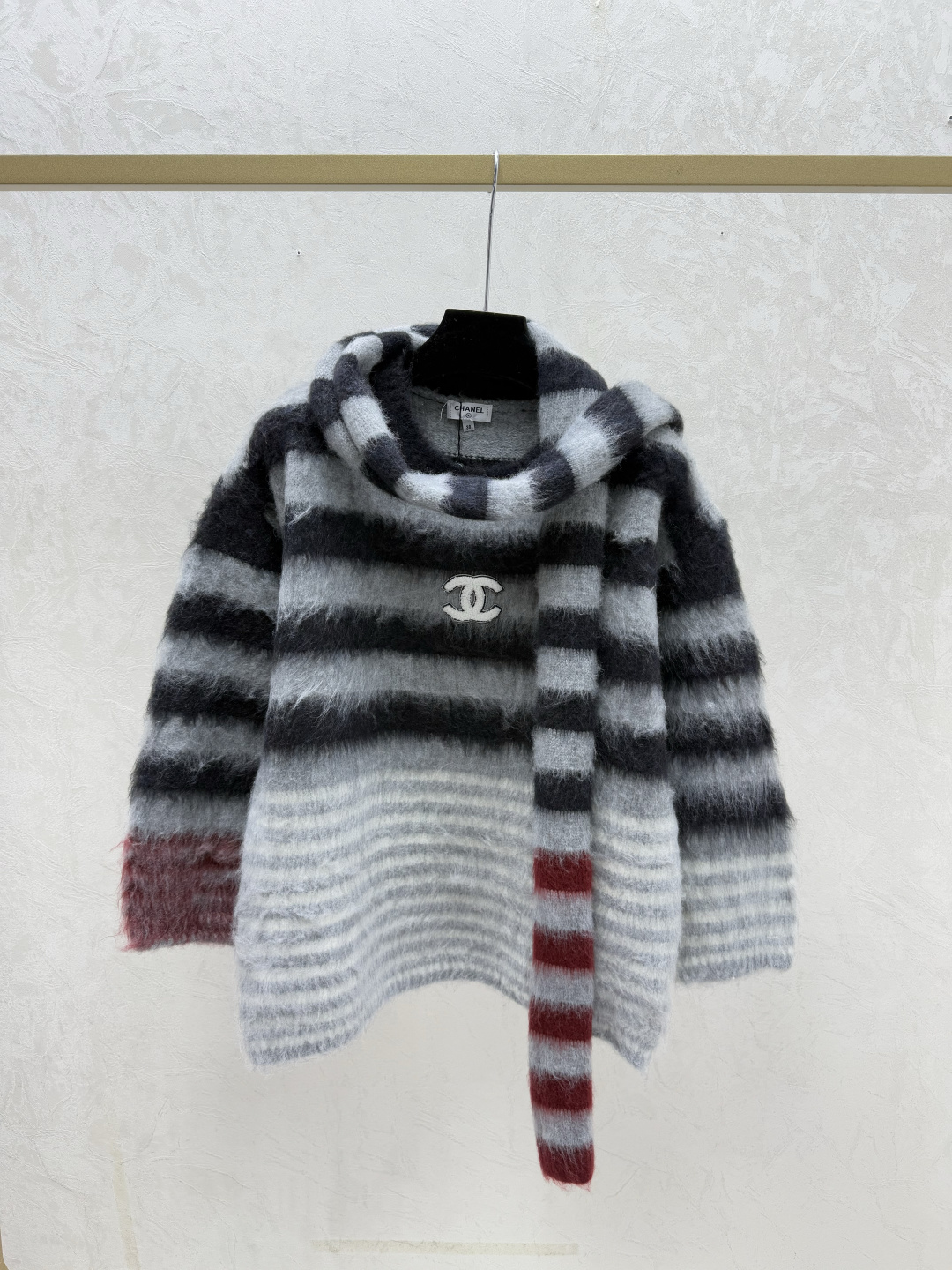 NO:709886,CH Home Early Autumn New Style Contrast Color Striped Round Neck Knitted Long Sleeves Color Gray Size 36.38.40,,19860909CH家 早秋新款 撞色条纹圆领针织长袖 颜色灰色 尺码36.38.40,,,Women's clothing