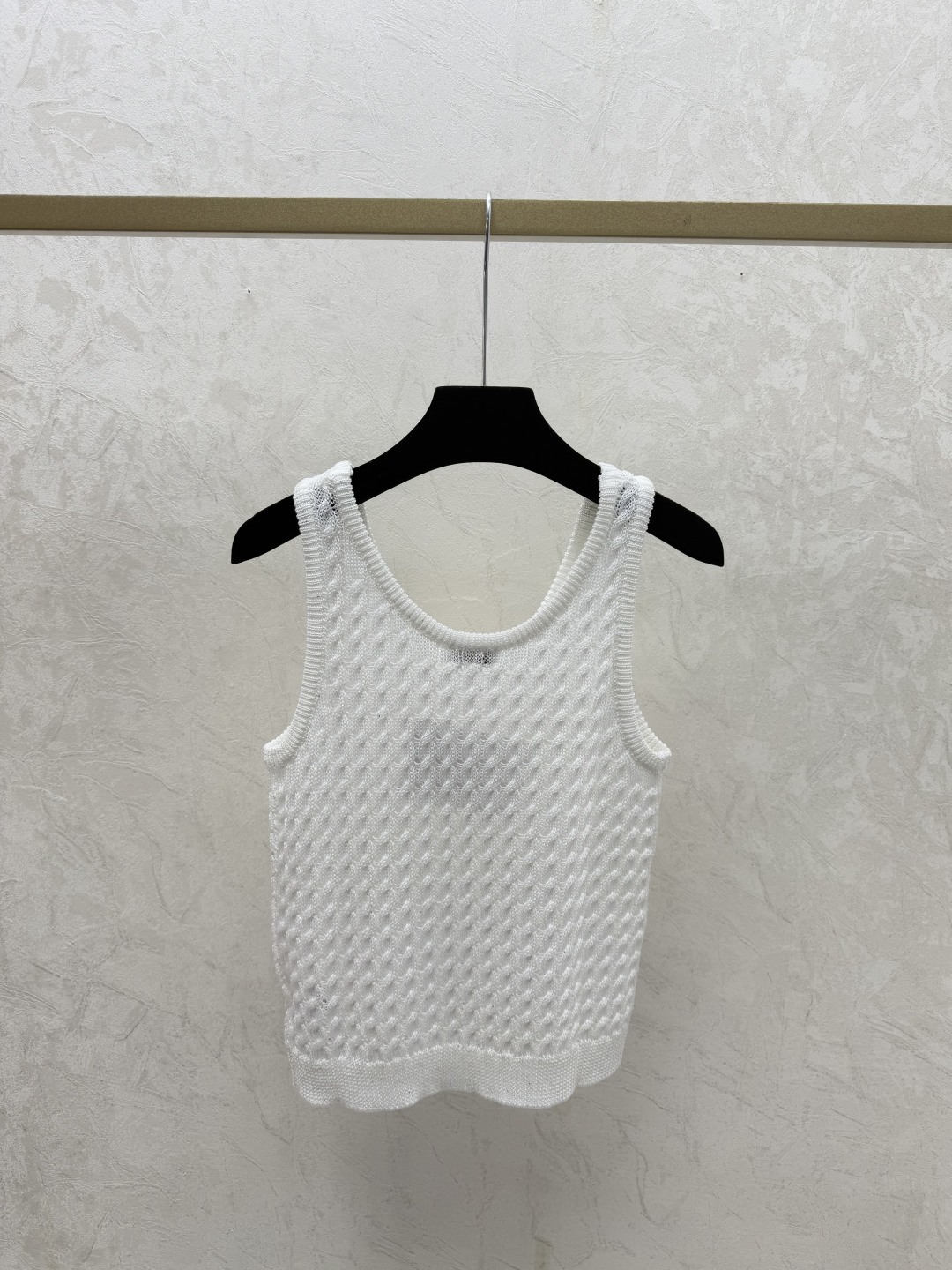 Brunello Cucinelli BC家 早春新款 纯色珠片镂空圆领针织背心