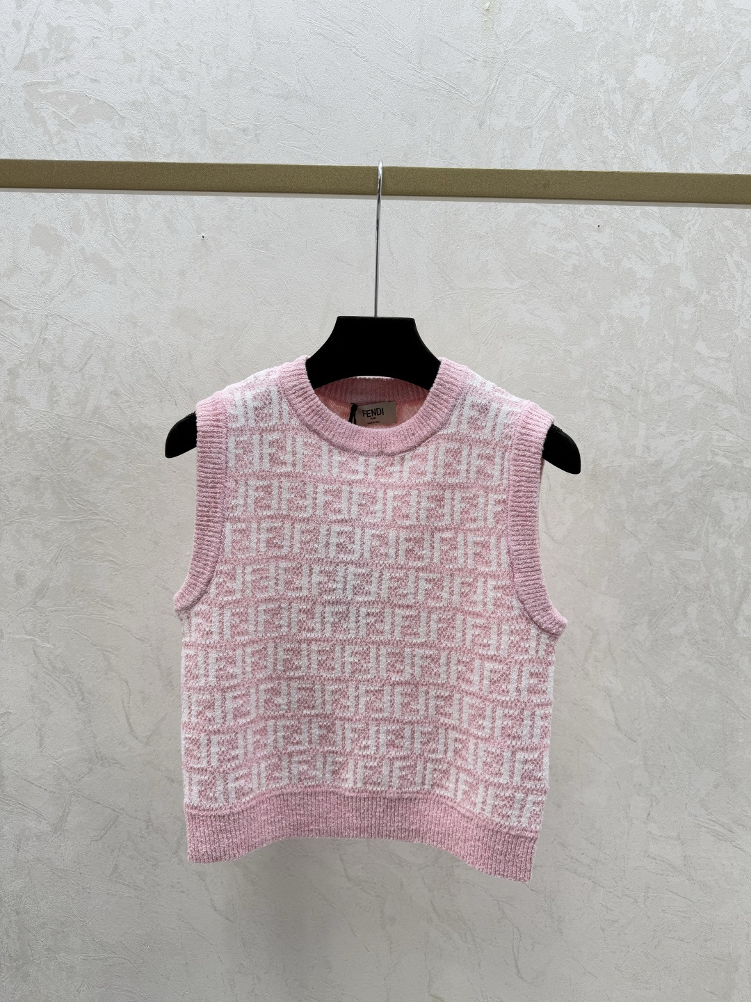 NO:715301,F family~real photos of large products,,fendi,19860909F家～大货实拍图,,fendi,,Women's clothing