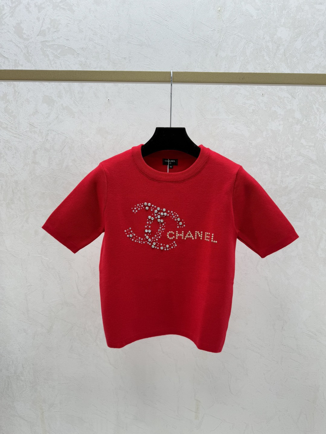 NO:732814,CH Home Early Spring New Style Contrast Letter Beading Round Neck Knitted Short Sleeves Color Red Size 36.38.40, T-shirt,19860909CH家 早春新款 撞色字母钉珠圆领针织短袖 颜色红色 尺码36.38.40,,T-shirt,,Women's clothing