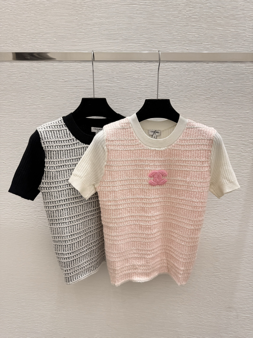 NO:738503,Ch's new summer style, slim-fitting knitted short-sleeves, color pink, black, size 36.38.40,, T-shirt,19860909Ch家 夏季新款 气质修身针织短袖 颜色粉色 黑色 尺码36.38.40,,T-shirt,,Women's clothing