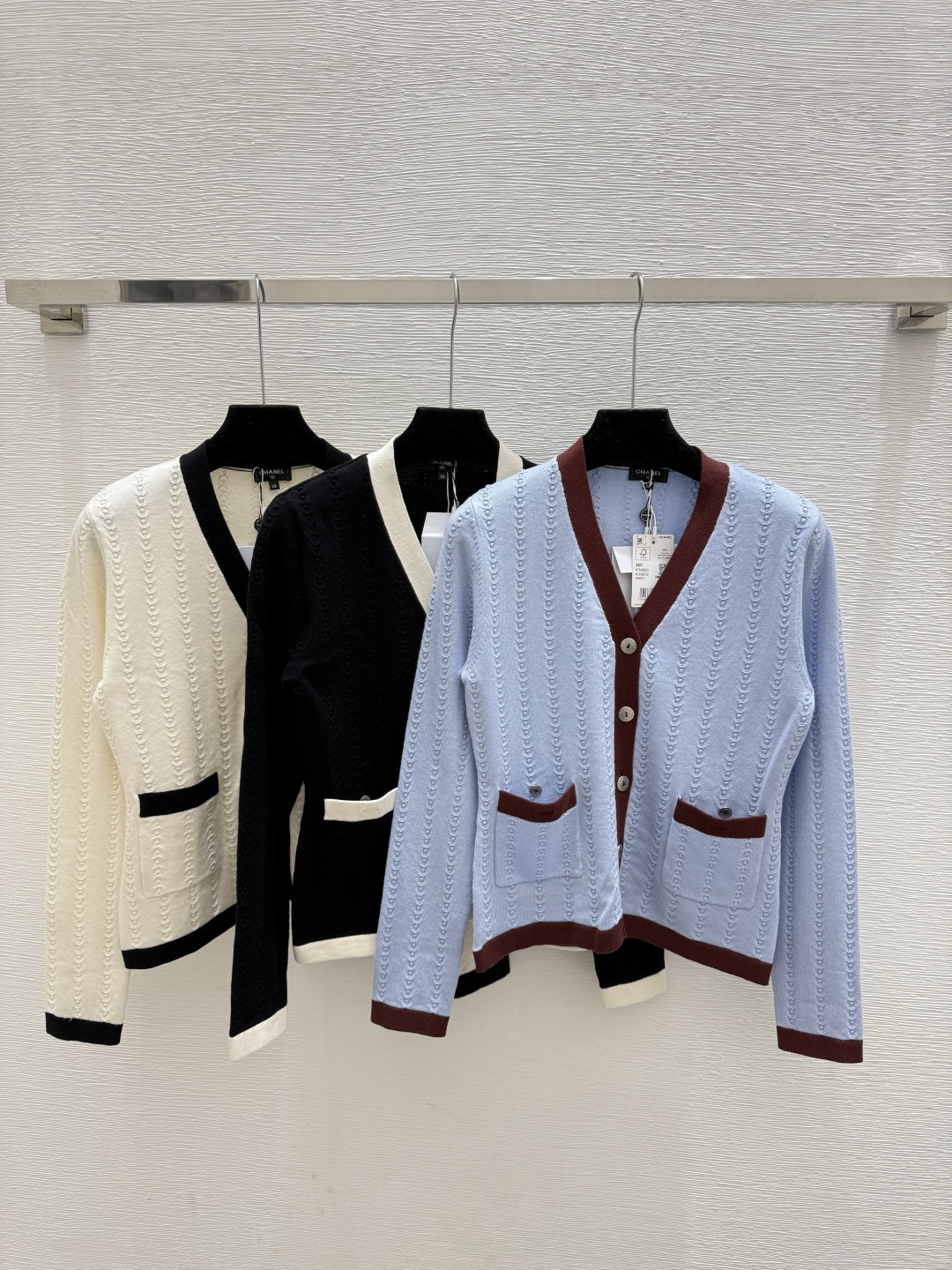NO:738506,Ch Home Spring and Summer New Style Slim Fit Knitted Jacket Color Black Beige Blue Size 36.38.40,,jackets & coats,19860909Ch家 春夏新款 气质修身针织外套 颜色黑色米色蓝色 尺码36.38.40,,jackets & coats,,Women's clothing