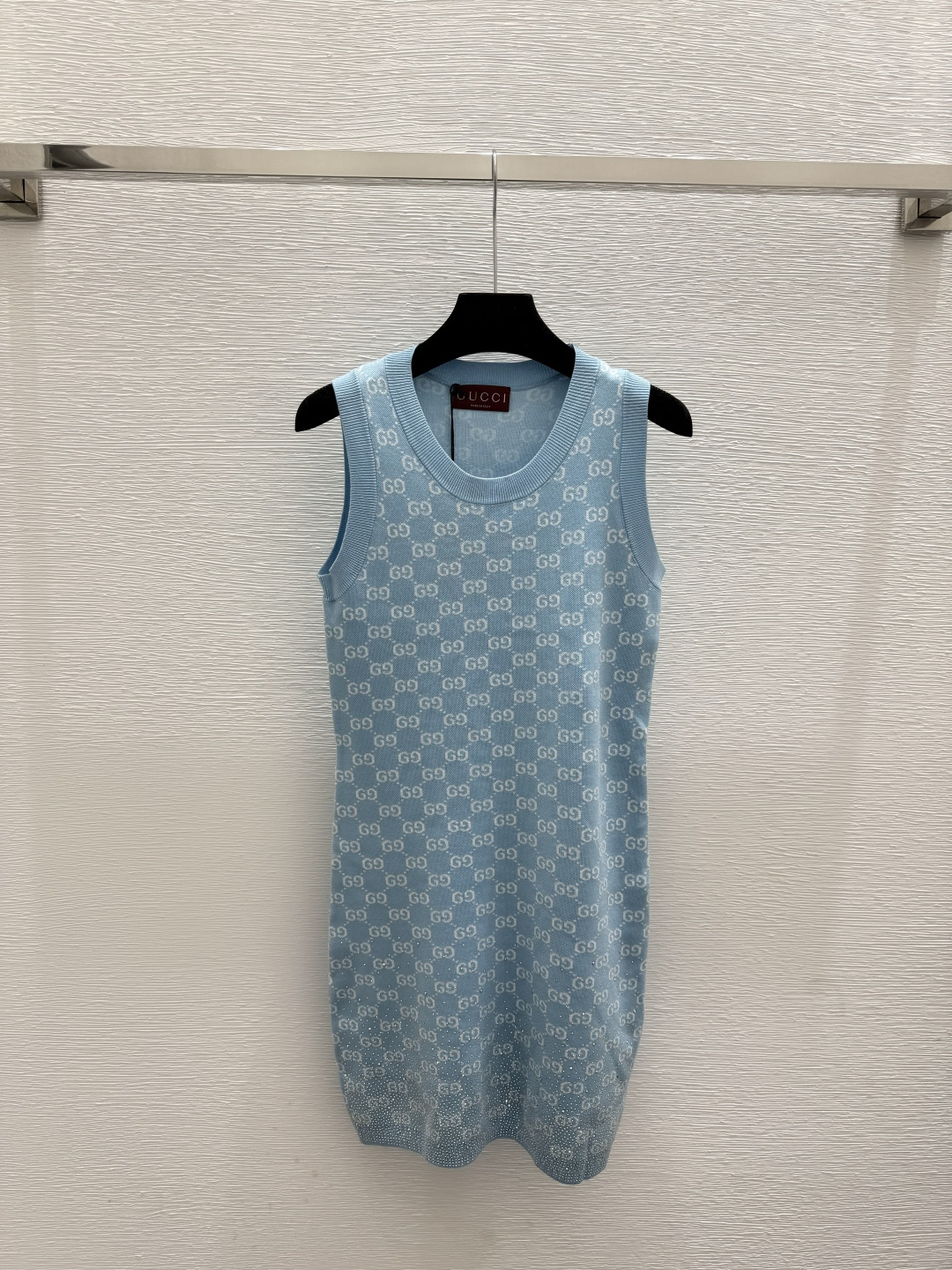 NO:723001,The highest version on the market, the girl inspects the goods, trims the three marks on the threads, and delivers the goods. You can send pictures and take videos. If you want quality or service, please add me on WeChat. We will not accept urgent orders. G Home Spring and Summer New Style Letter Color Blocking Hot Diamond Knitted Vest Color Sky Blue Size 36.38.40, Gucci - Clothing, gucci, gucci,19860909市面最高版本小妹验货、修剪线头上三标、发货可发图及拍视频,要品质要服务的加我微信,不接急单. G家 春夏新款 字母拼色烫钻针织马甲 颜色天兰色 尺码36.38.40,古驰-服装,gucci,gucci,,Women's clothing