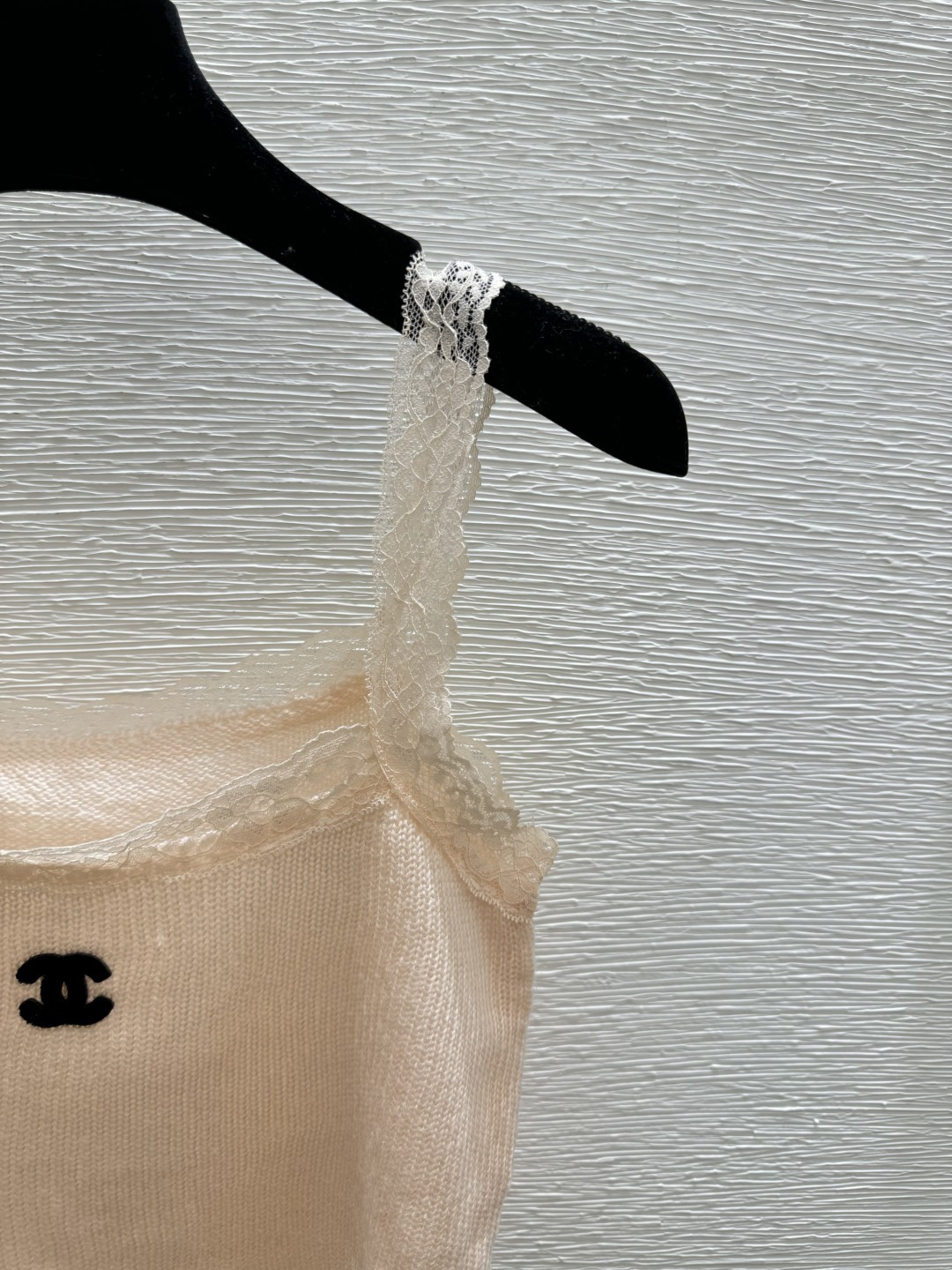Chrome Hearts CH家 早春新款 纯色蕾丝边针织吊带两件套