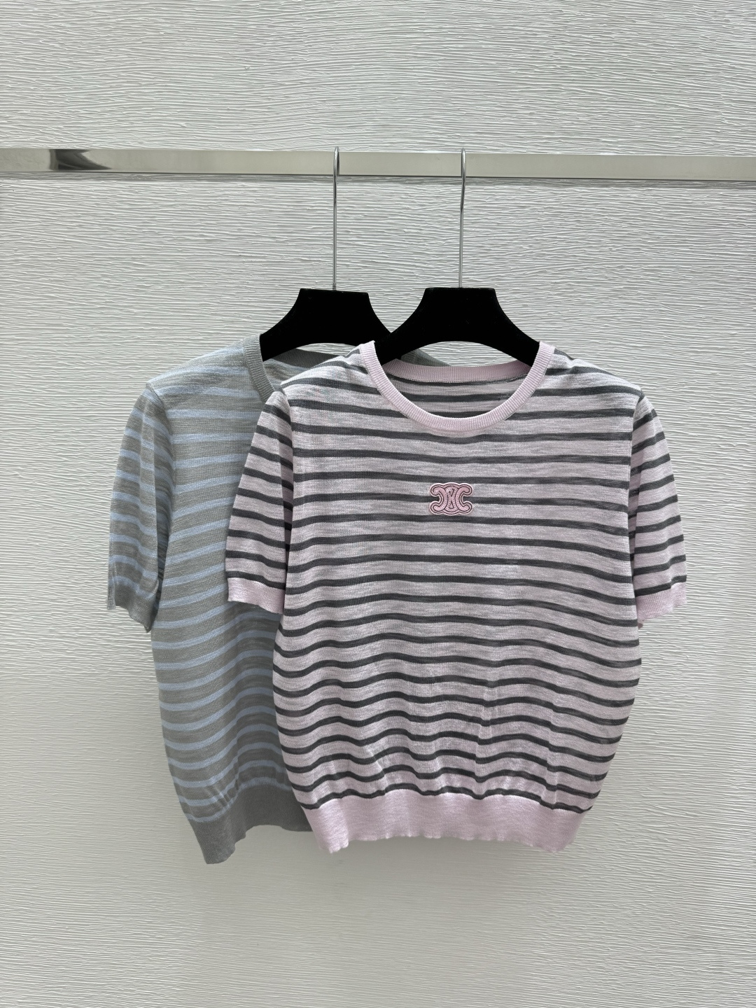 NO:749457,CE Home Early Spring New Style Contrast Color Striped Round Neck Knitted Short Sleeves Color Pink Gray Size 36.38.40, T-shirt,19860909CE家 早春新款 撞色条纹圆领针织短袖 颜色粉色 灰色 尺码36.38.40,,T-shirt,,Women's clothing