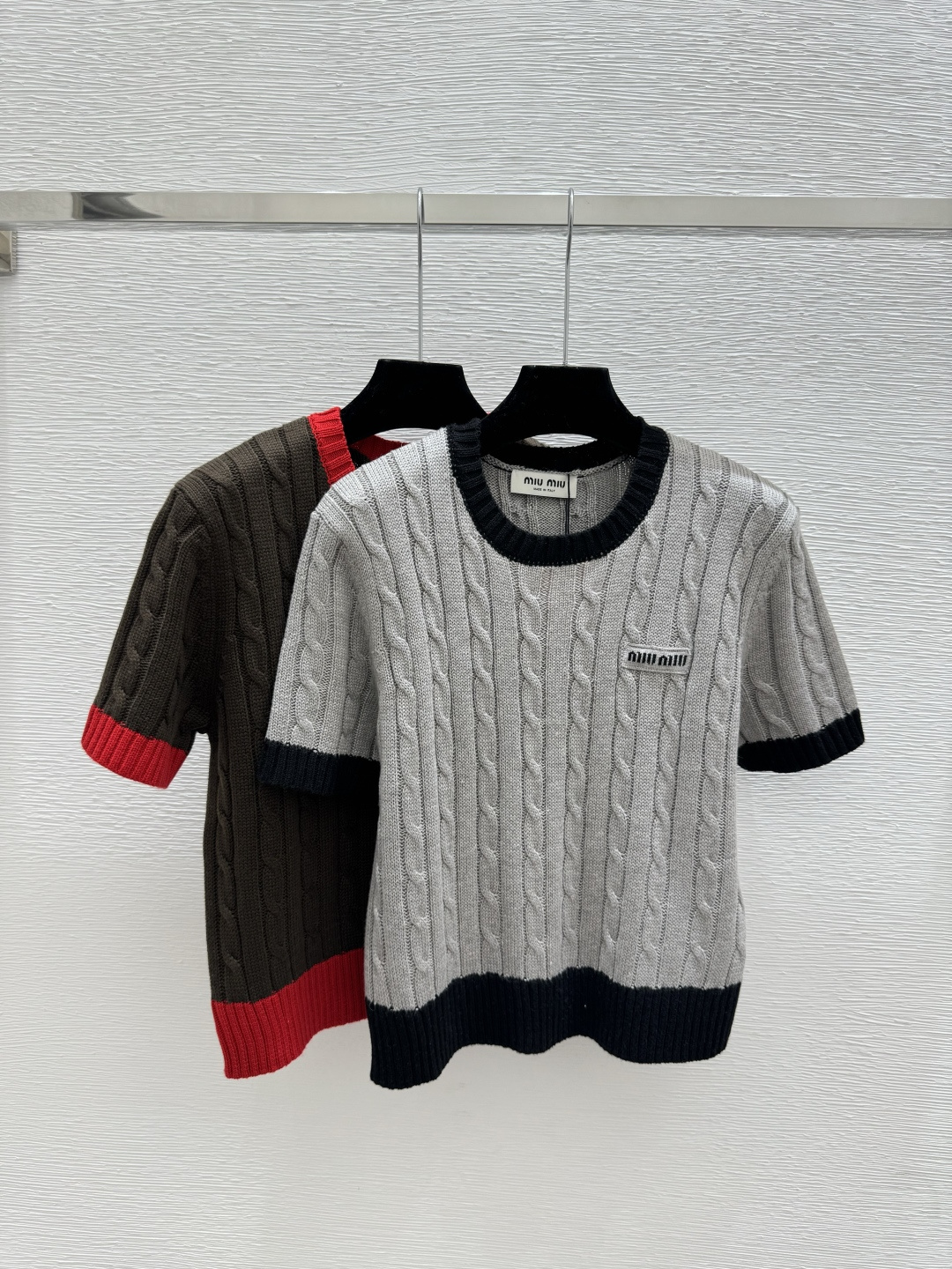 NO:749481,M family early spring new style, contrasting color simple round neck knitted short sleeves, color gray coffee, size 36.38.40,, T-shirt,19860909M家 早春新款 撞色简约圆领针织短袖 颜色灰色 咖啡 尺码36.38.40,,T-shirt,,Women's clothing