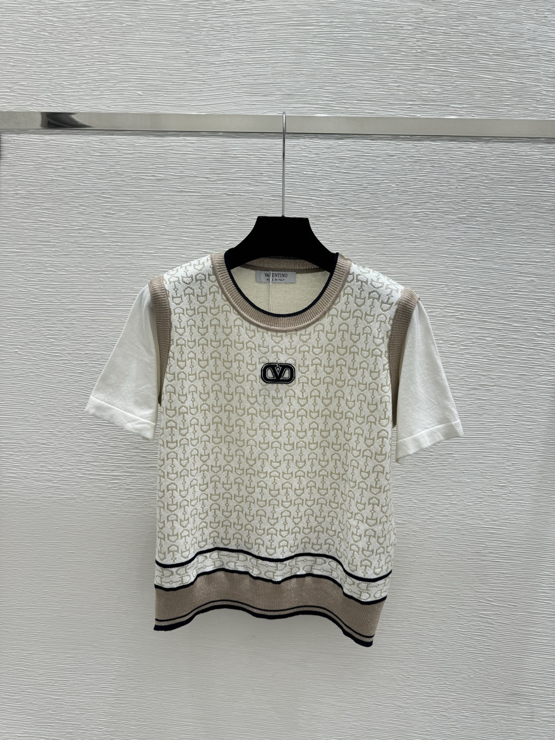 Unknown VA家 早春新款 撞色条纹假两件圆领针织短袖