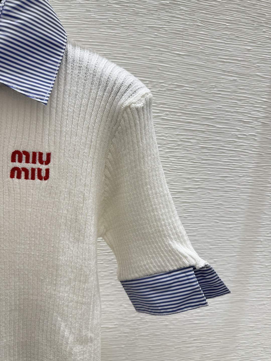 Miu Miu M家 早春新款 撞色翻领简约针织短袖