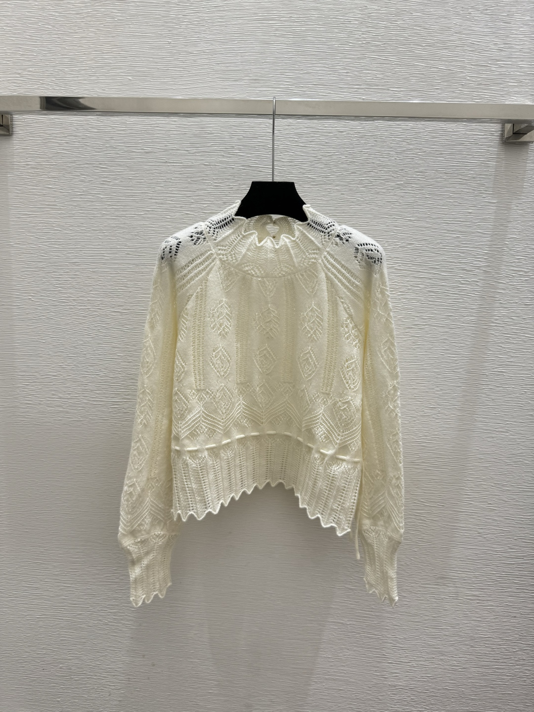 NO:751716,CH Home Early Spring New Style Solid Color Hollow High Collar Knitted Long Sleeves Color White Size 36.38.40,,19860909CH家 早春新款 纯色镂空高领针织长袖 颜色白色 尺码36.38.40,,,Women's clothing
