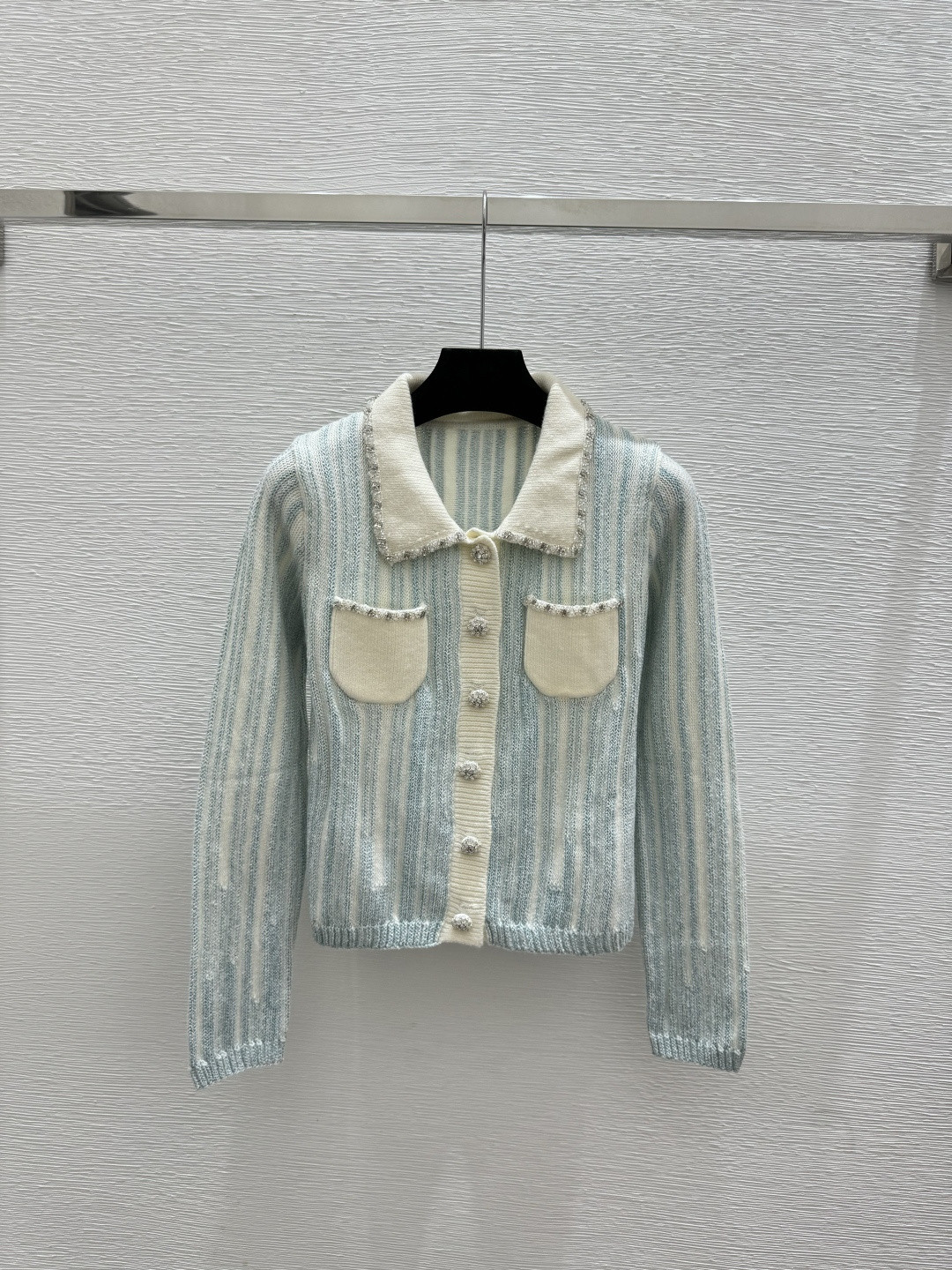 NO:751718,iCH Home Early Spring New Style Contrast Color Beaded Lapel Knitted Long-Sleeved Cardigan Color Blue Size 36.38.40,,19860909iCH家 早春新款 撞色钉珠翻领针织长袖开衫 颜色蓝色 尺码36.38.40,,,Women's clothing