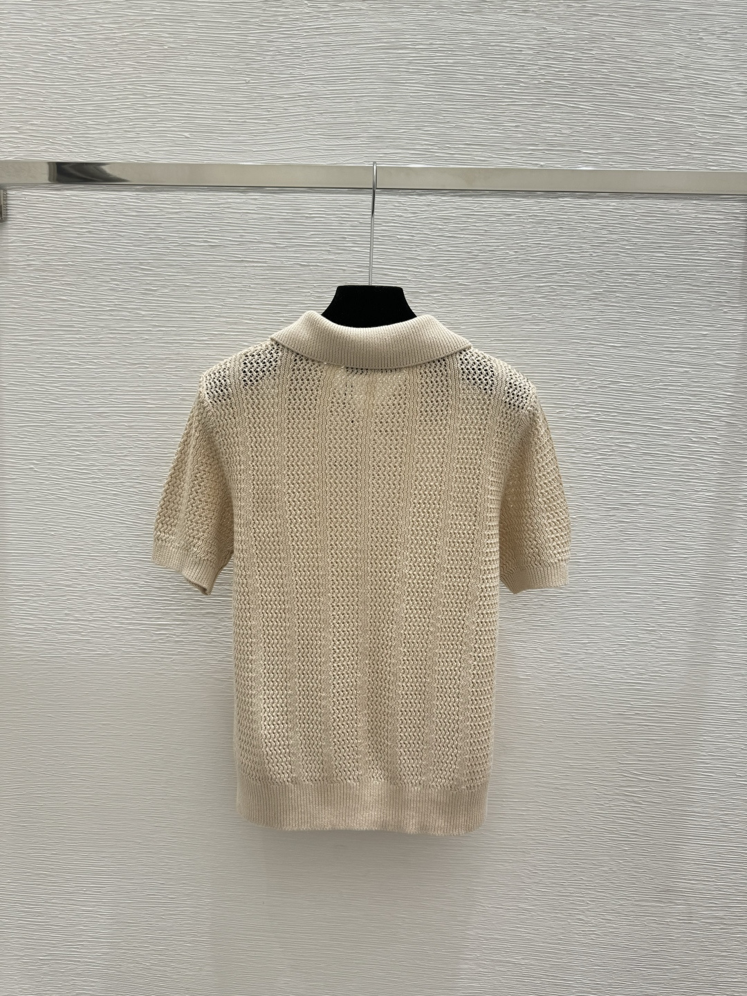 Unknown VA家 早春新款 纯色简约翻领镂空针织短袖