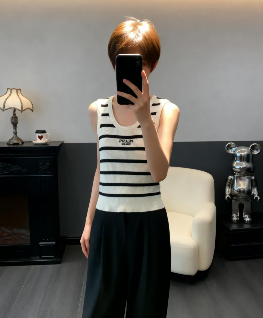 🆕P家🆕 早春新款 撞色条纹圆领针织背心颜色：白色 黑色尺码：36.38.40