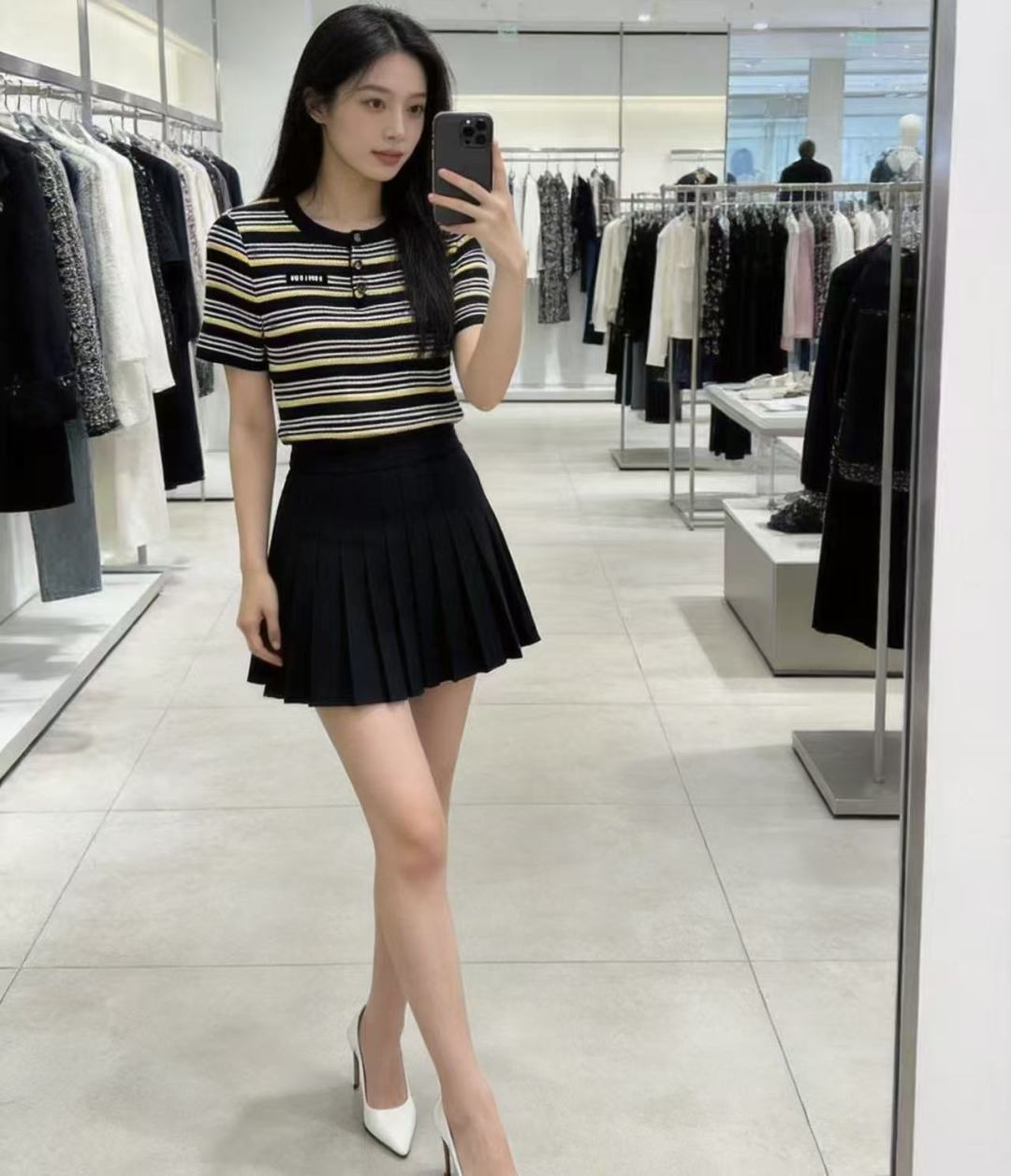 🆕M家🆕 早春新款 撞色条纹圆领针织短袖颜色：黄色 白色 黑色尺码：36.38.40
