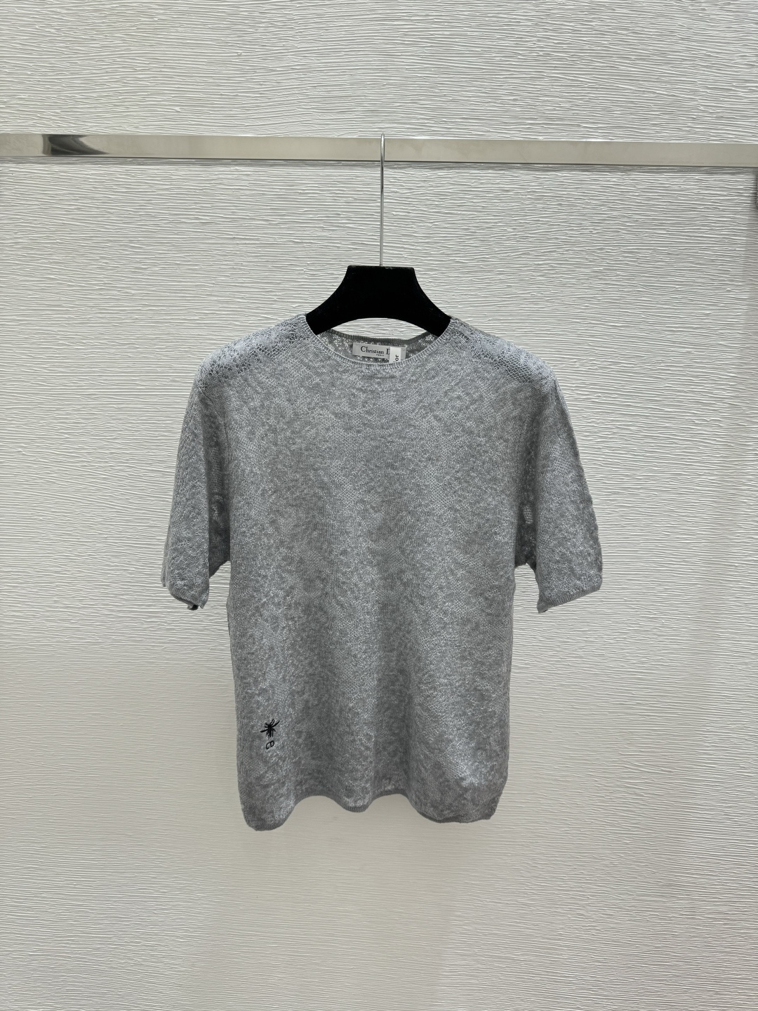 🆕D家🆕 早春新款 纯色花卉圆领针织短袖颜色：白色 灰色 黑色尺码：36.38.40