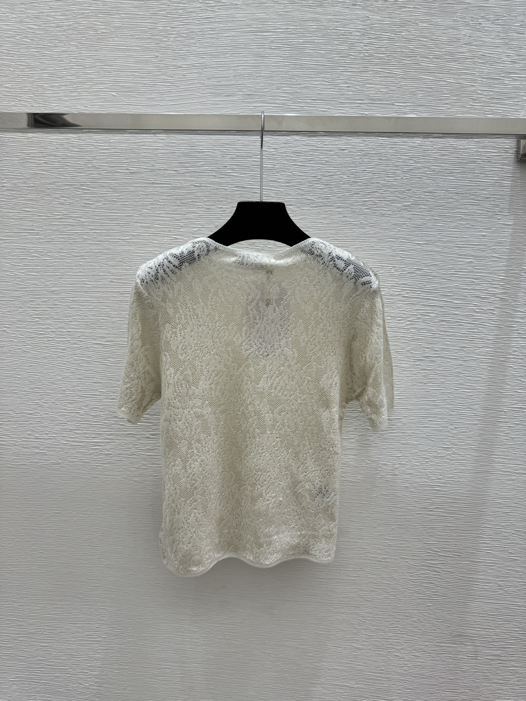 🆕D家🆕 早春新款 纯色花卉圆领针织短袖颜色：白色 灰色 黑色尺码：36.38.40