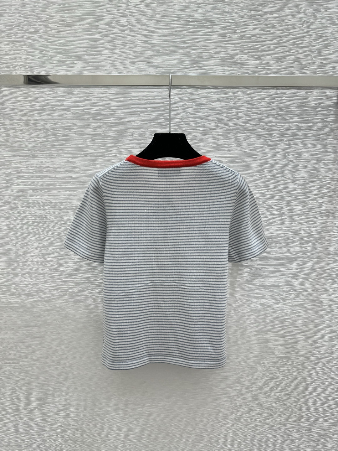 🆕P家🆕 早春新款 撞色条纹圆领针织短袖颜色：白色 粉色 黑色尺码：36.38.40