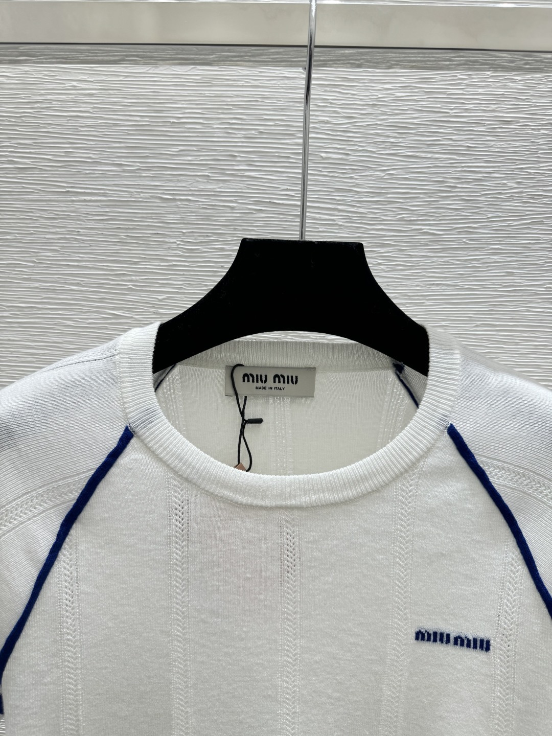 🆕M家🆕 早春新款 撞色简约镂空针织短袖颜色：白色 咖啡 宝蓝尺码：36.38.40