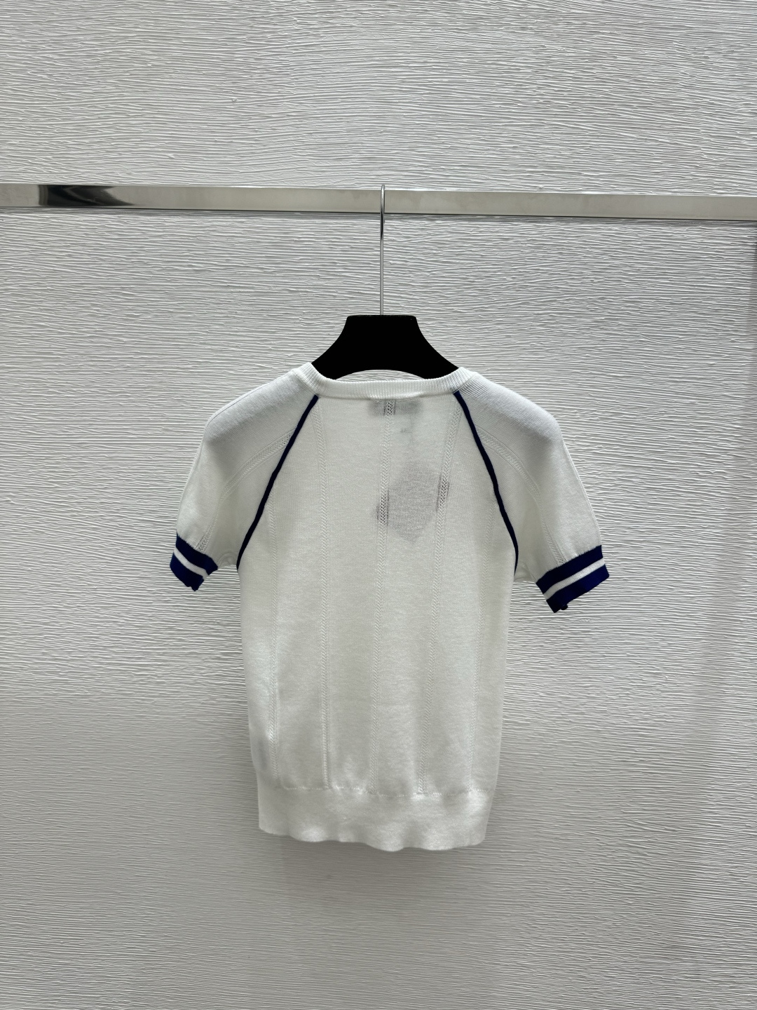 🆕M家🆕 早春新款 撞色简约镂空针织短袖颜色：白色 咖啡 宝蓝尺码：36.38.40