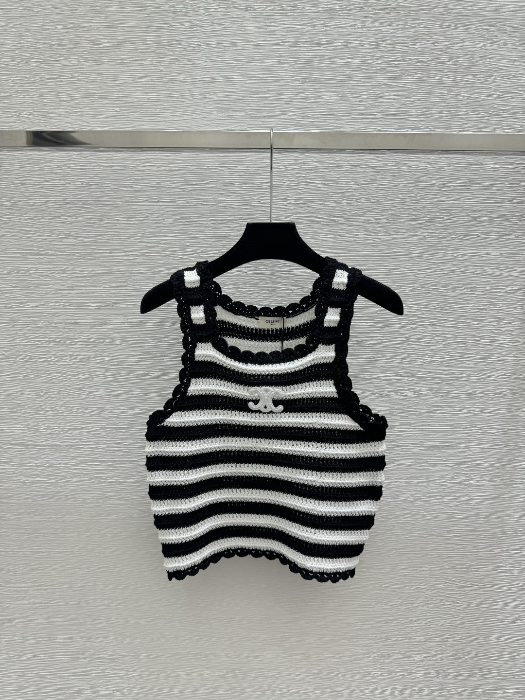 NO:758859,CE Home Early Spring New Style Contrast Striped Hollow Knitted Vest Color Black Size 36.38.40,,19860909CE家 早春新款 撞色条纹镂空针织背心 颜色黑色 尺码36.38.40,,,Women's clothing