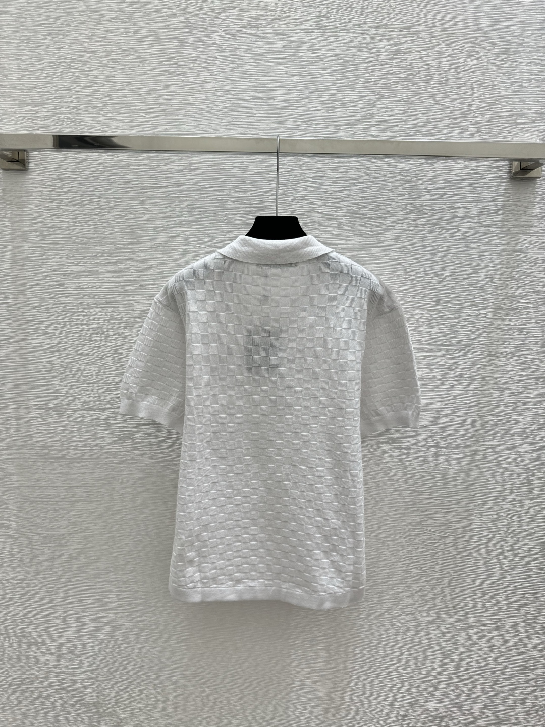 🆕L家🆕 早春新款 纯色格子条纹翻领针织短袖颜色：白色尺码：36.38.40