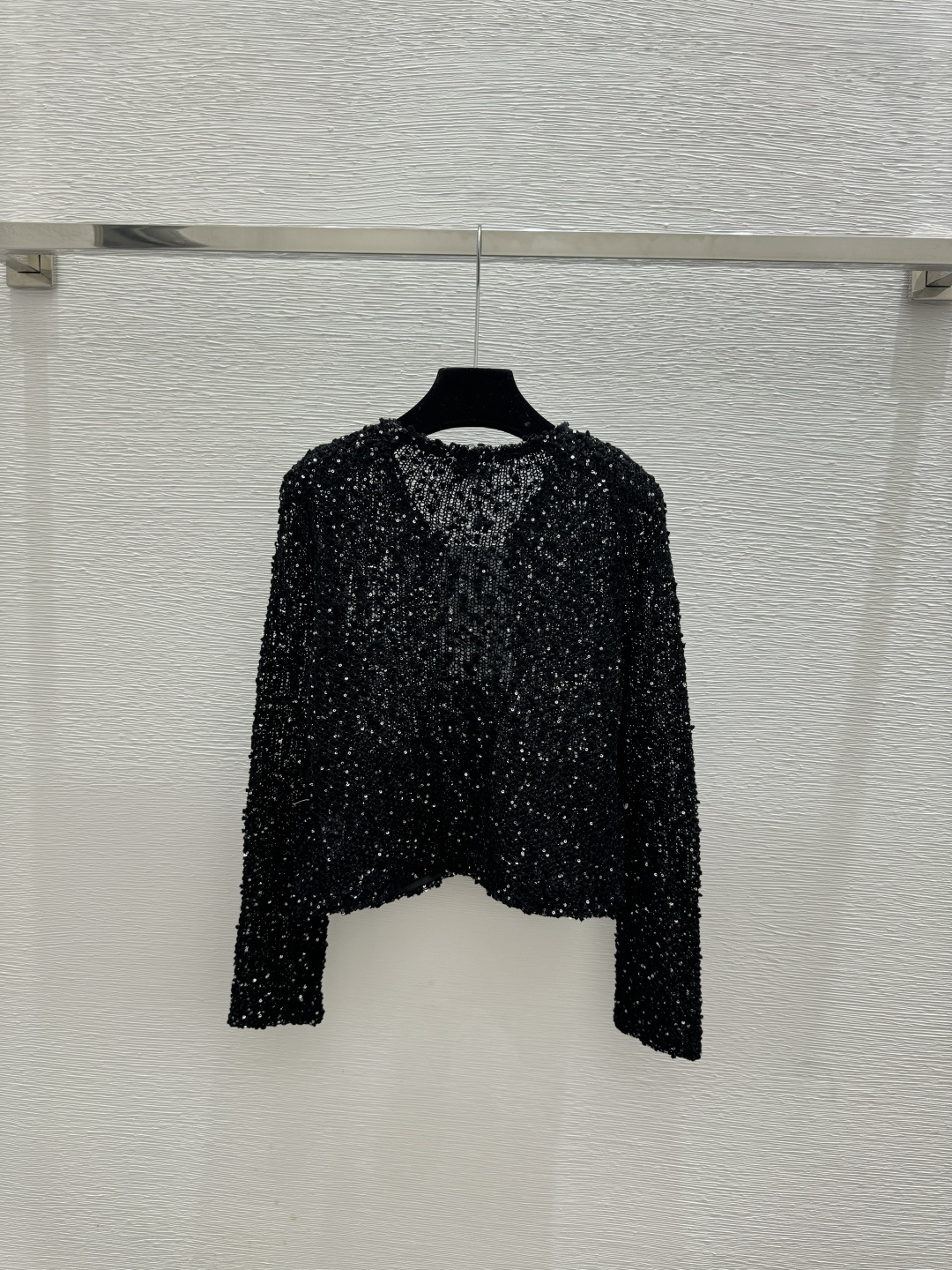 🆕CH家🆕 早春新款 纯色简约镂空圆领针织长袖开衫颜色：白色 黑色尺码：36.38.40