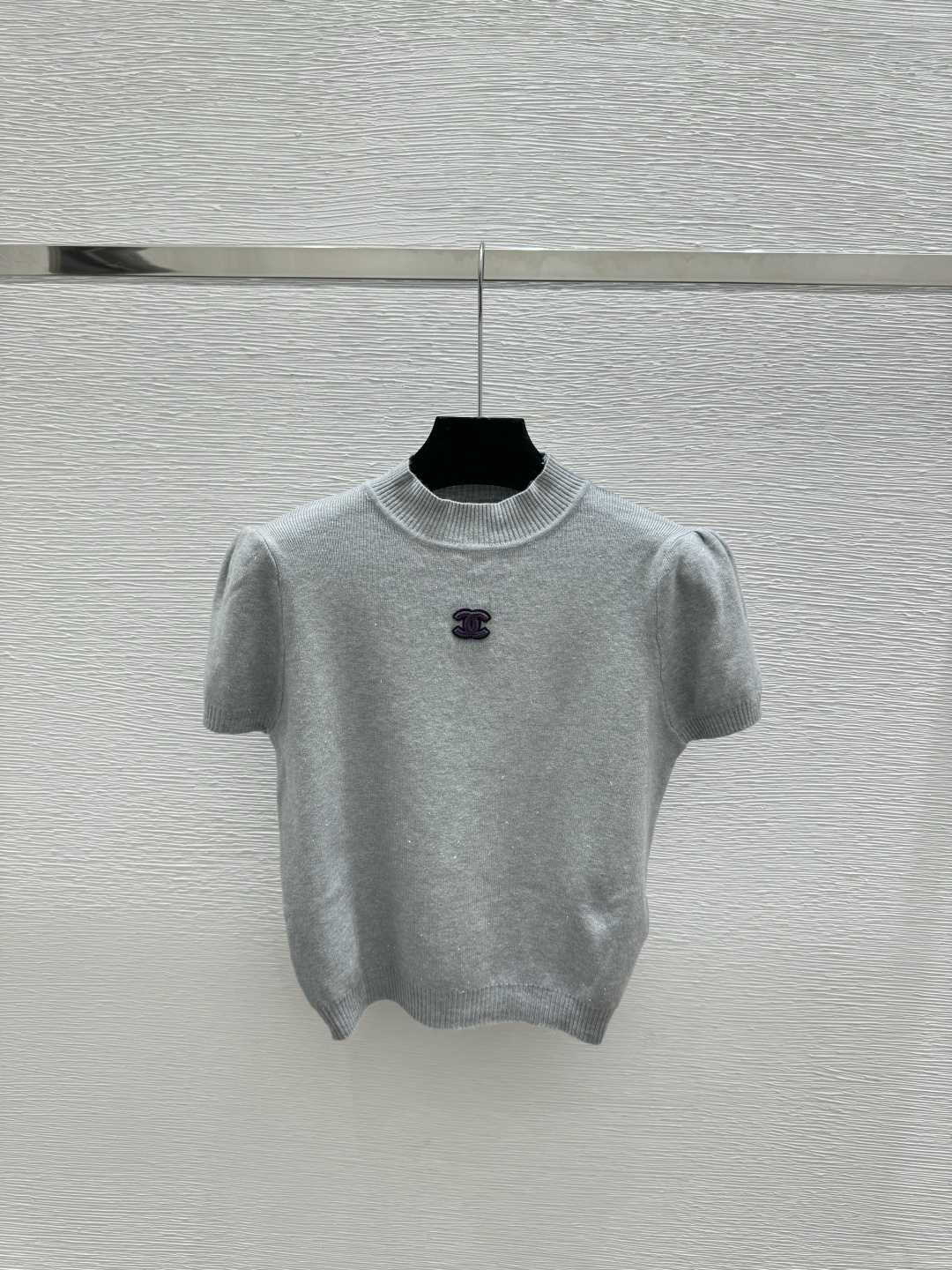 🆕CH家🆕 早春新款 纯色简约针织短袖颜色：白色 灰色尺码：36.38.40