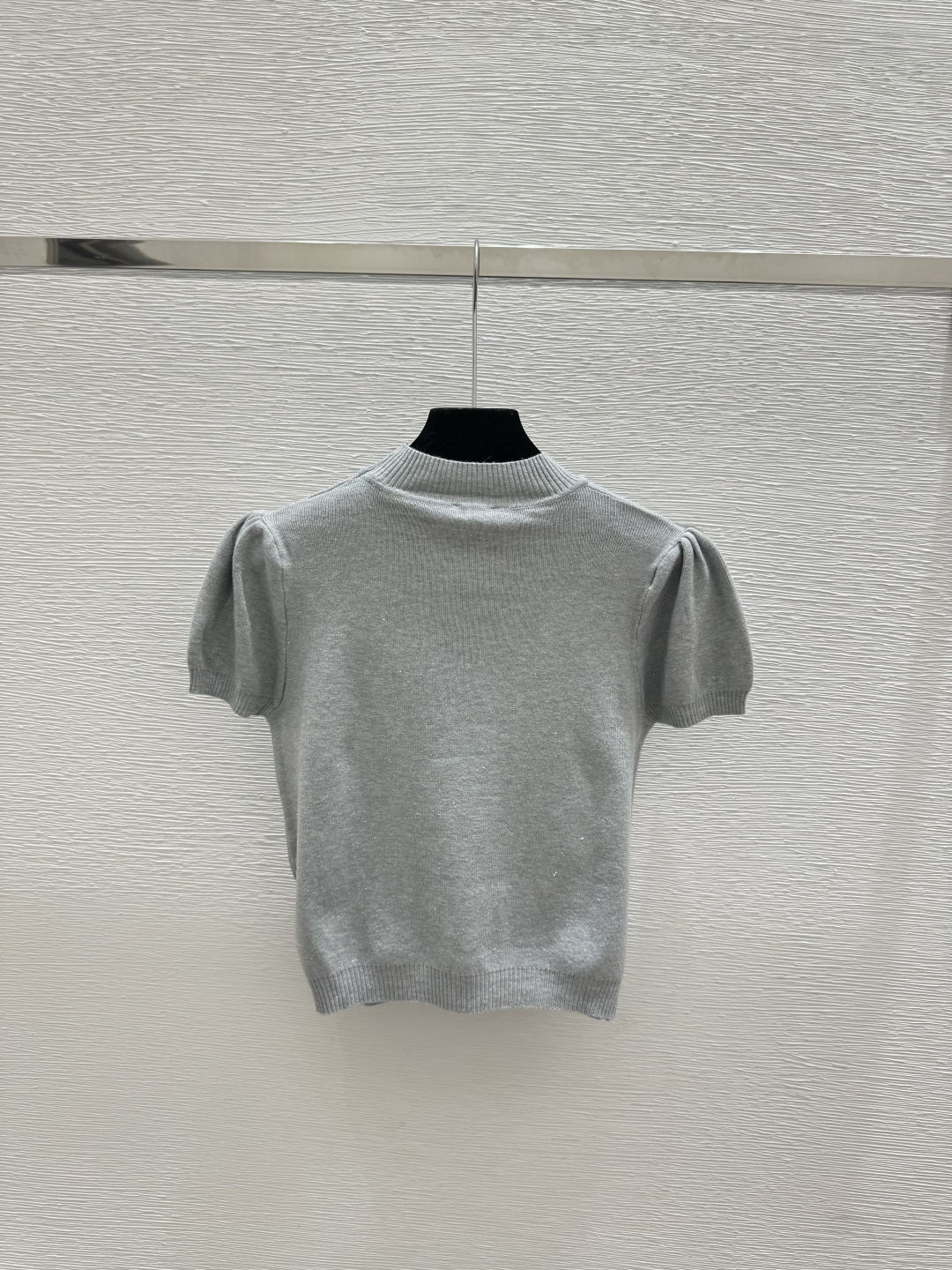 🆕CH家🆕 早春新款 纯色简约针织短袖颜色：白色 灰色尺码：36.38.40