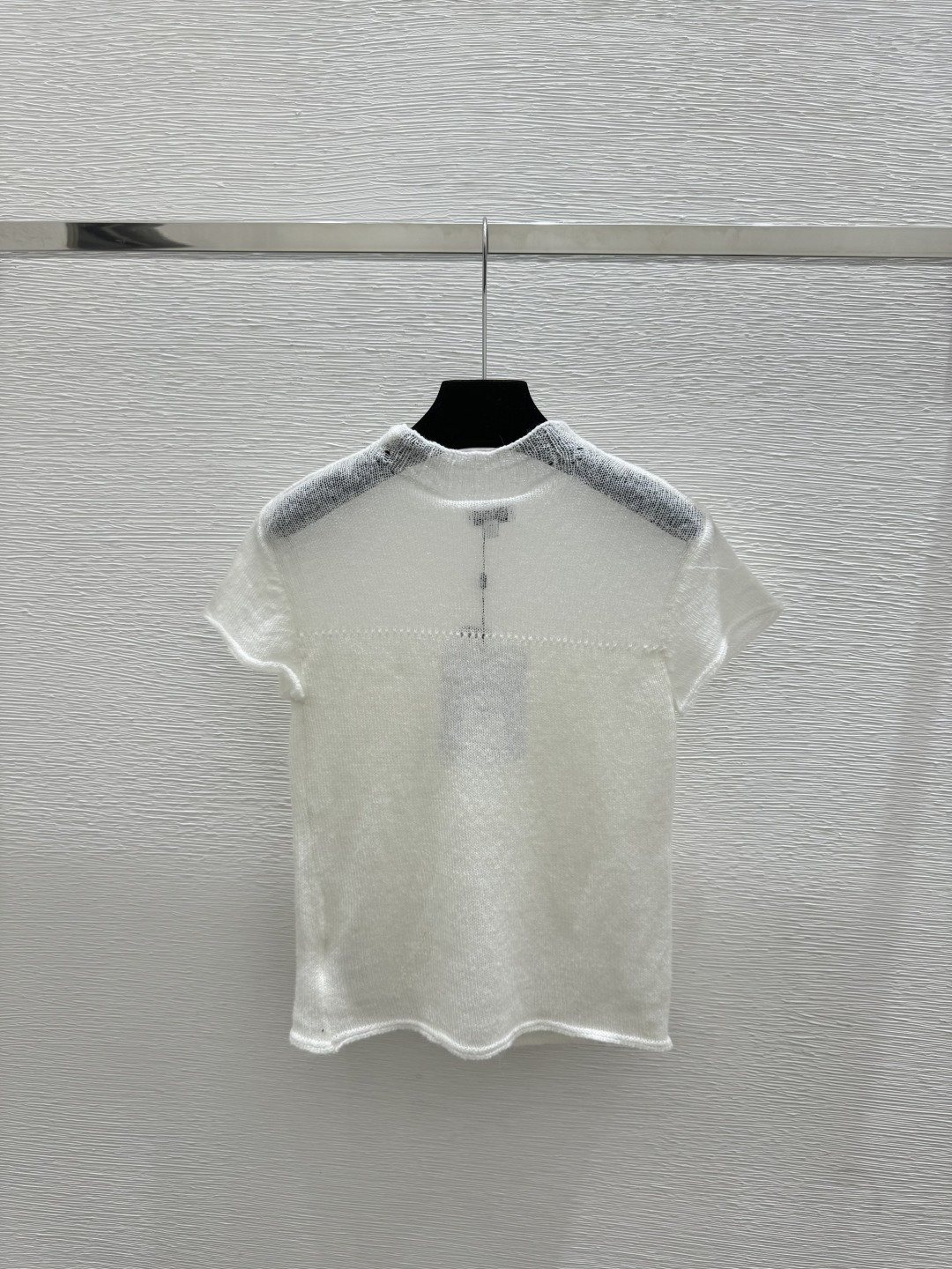 🆕CH家🆕 早春新款 纯色简约高领针织短袖颜色：白色尺码：36.38.40