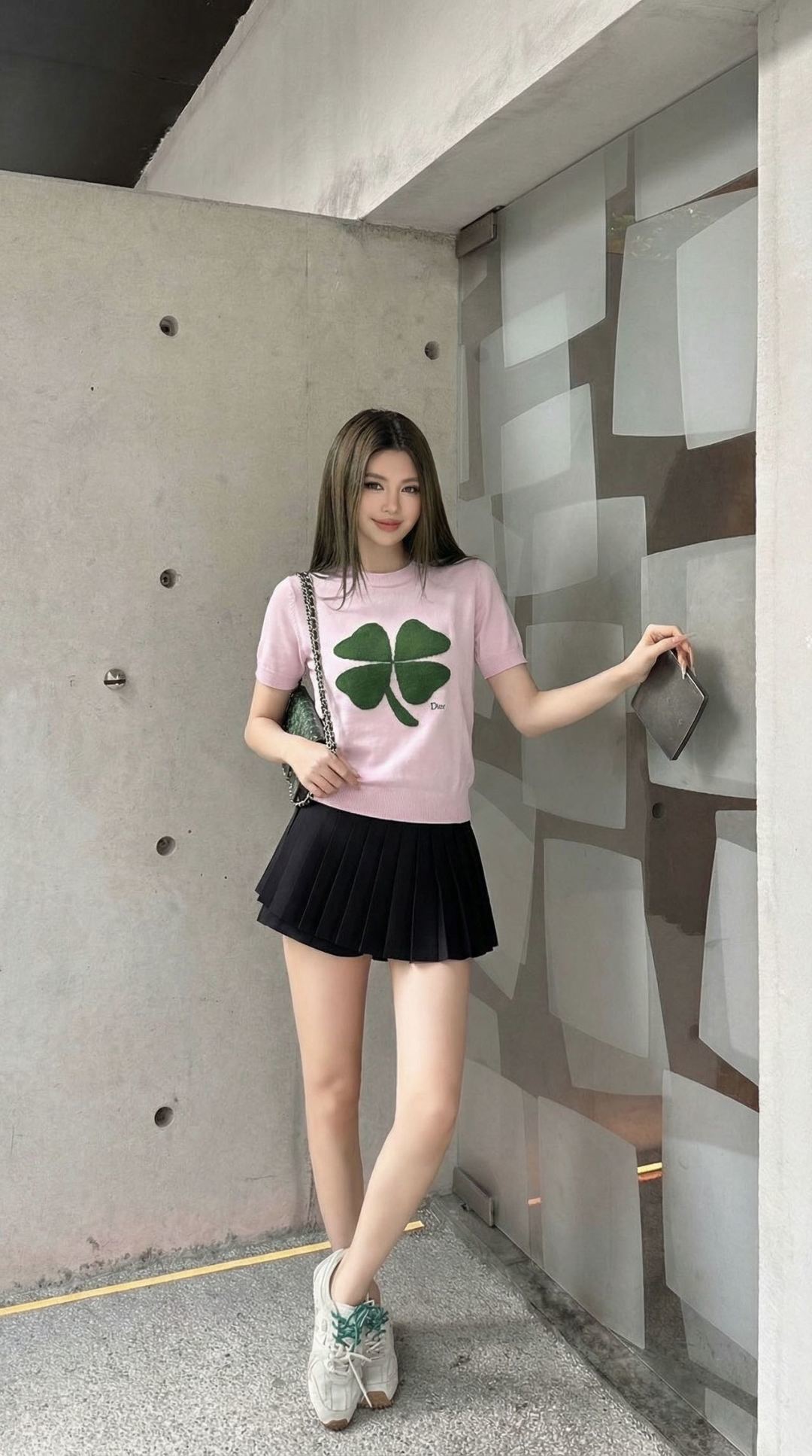 🆕D家🆕 早春新款 撞色四叶草圆领针织短袖颜色：白色 粉色尺码：36.38.40