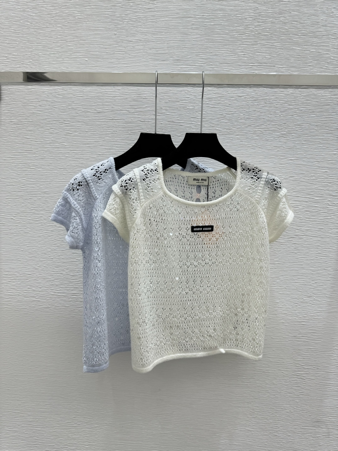 NO:761742,M's new style for early spring, solid color sequined hollow round neck knitted short sleeves, color white blue, size 36.38.40,, T-shirt,19860909M家 早春新款 纯色珠片镂空圆领针织短袖 颜色白色 蓝色 尺码36.38.40,,T-shirt,,Women's clothing
