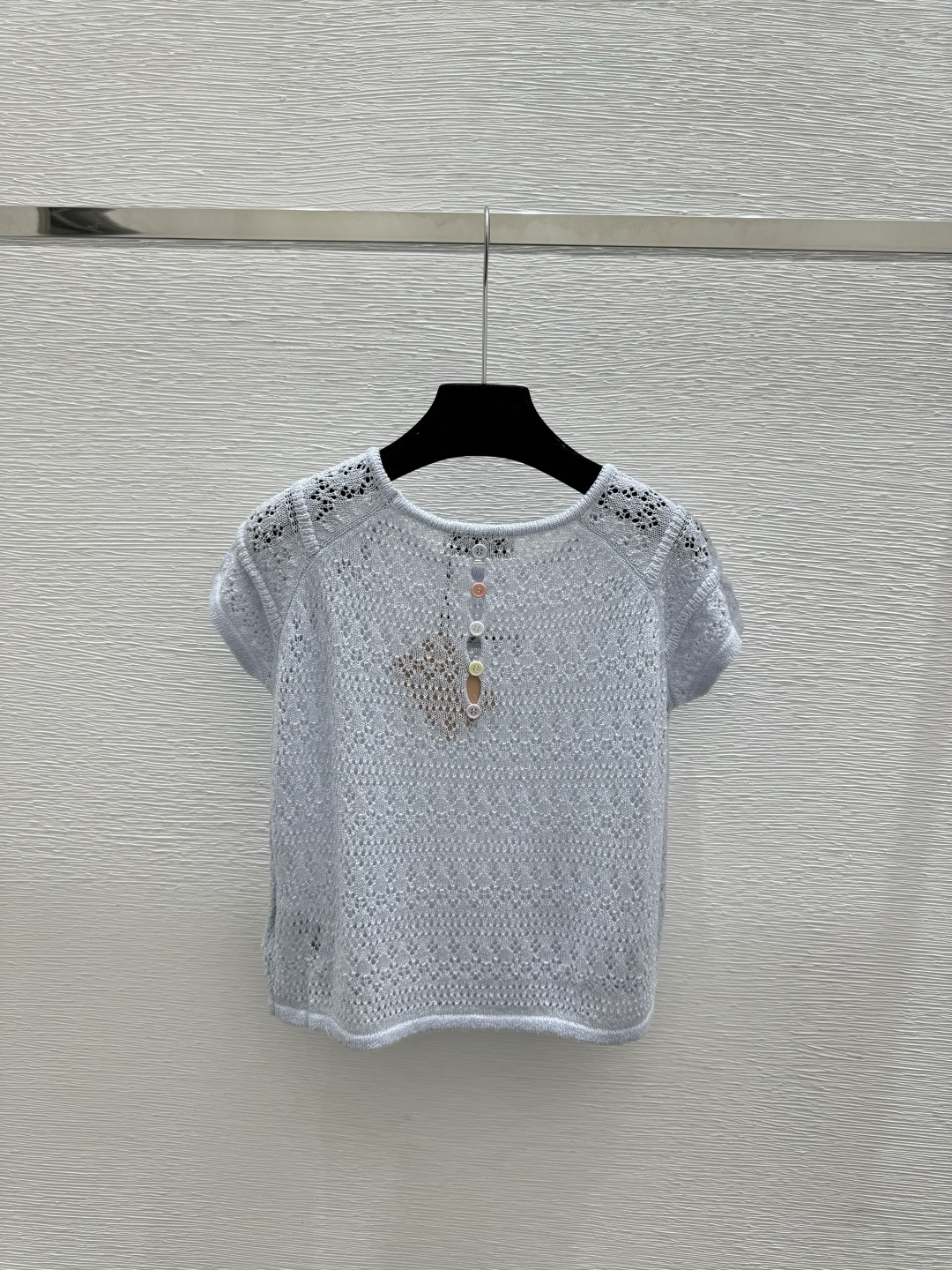 🆕M家🆕 早春新款 纯色珠片镂空圆领针织短袖颜色：白色 蓝色尺码：36.38.40