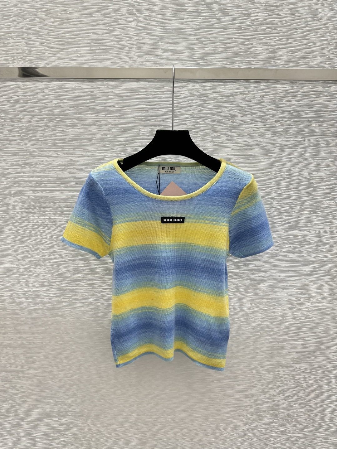🆕M家🆕 早春新款 撞色简约圆领针织短袖颜色：黄色 灰色尺码：36.38.40