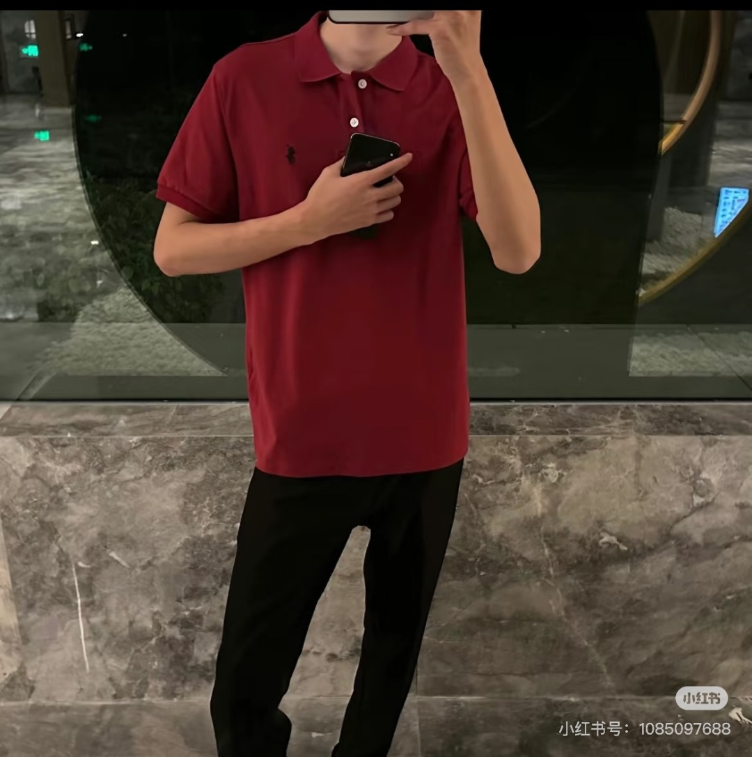 🆕PO家🆕 早春新款 纯色简约翻领针织短袖颜色：红色 绿色尺码：36.38.40