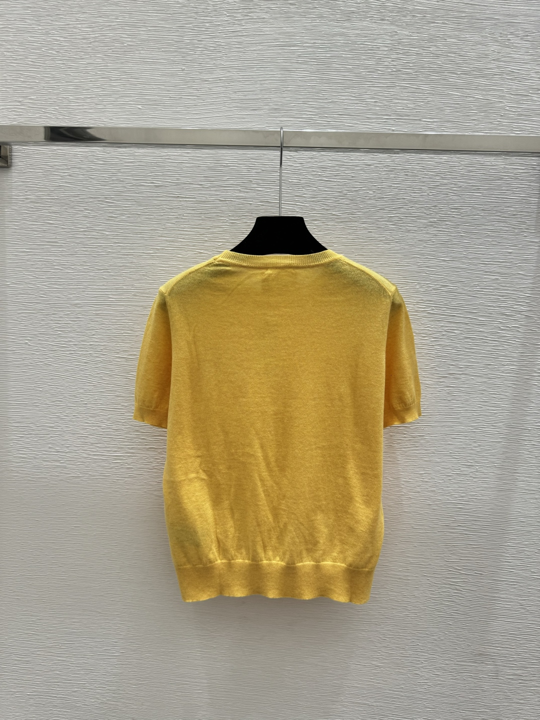 🆕AMI家🆕 早春新款 纯色简约圆领针织短袖颜色：黄色 咖啡 宝蓝尺码：36.38.40