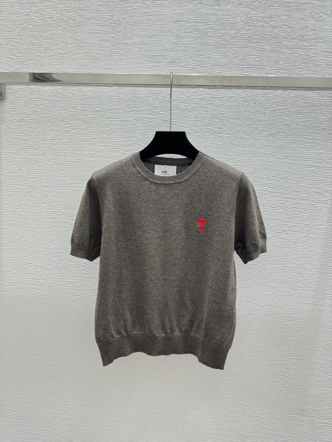 🆕AMI家🆕 早春新款 纯色简约圆领针织短袖颜色：黄色 咖啡 宝蓝尺码：36.38.40