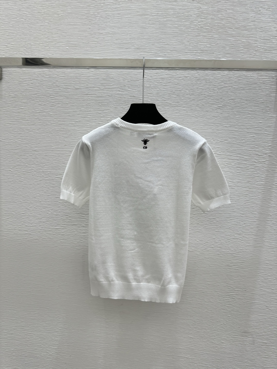 🆕D家🆕 早春新款 撞色花卉圆领针织短袖颜色：白色 粉色尺码：36.38.40