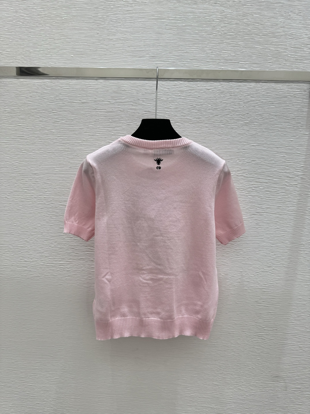 🆕D家🆕 早春新款 撞色花卉圆领针织短袖颜色：白色 粉色尺码：36.38.40