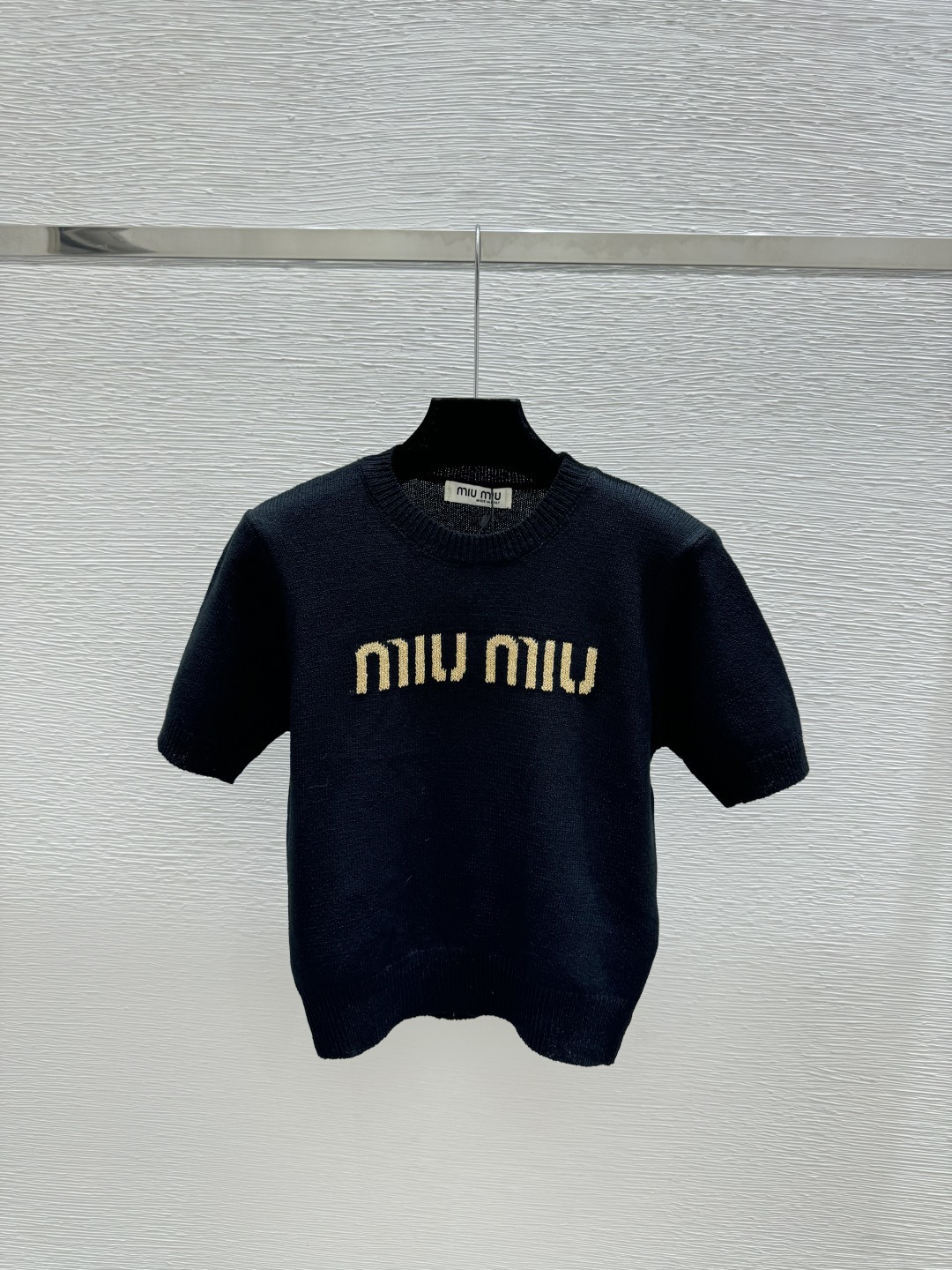 🆕M家🆕 早春新款 撞色字母圆领针织短袖颜色：白色 灰色 黑色尺码：36.38.40