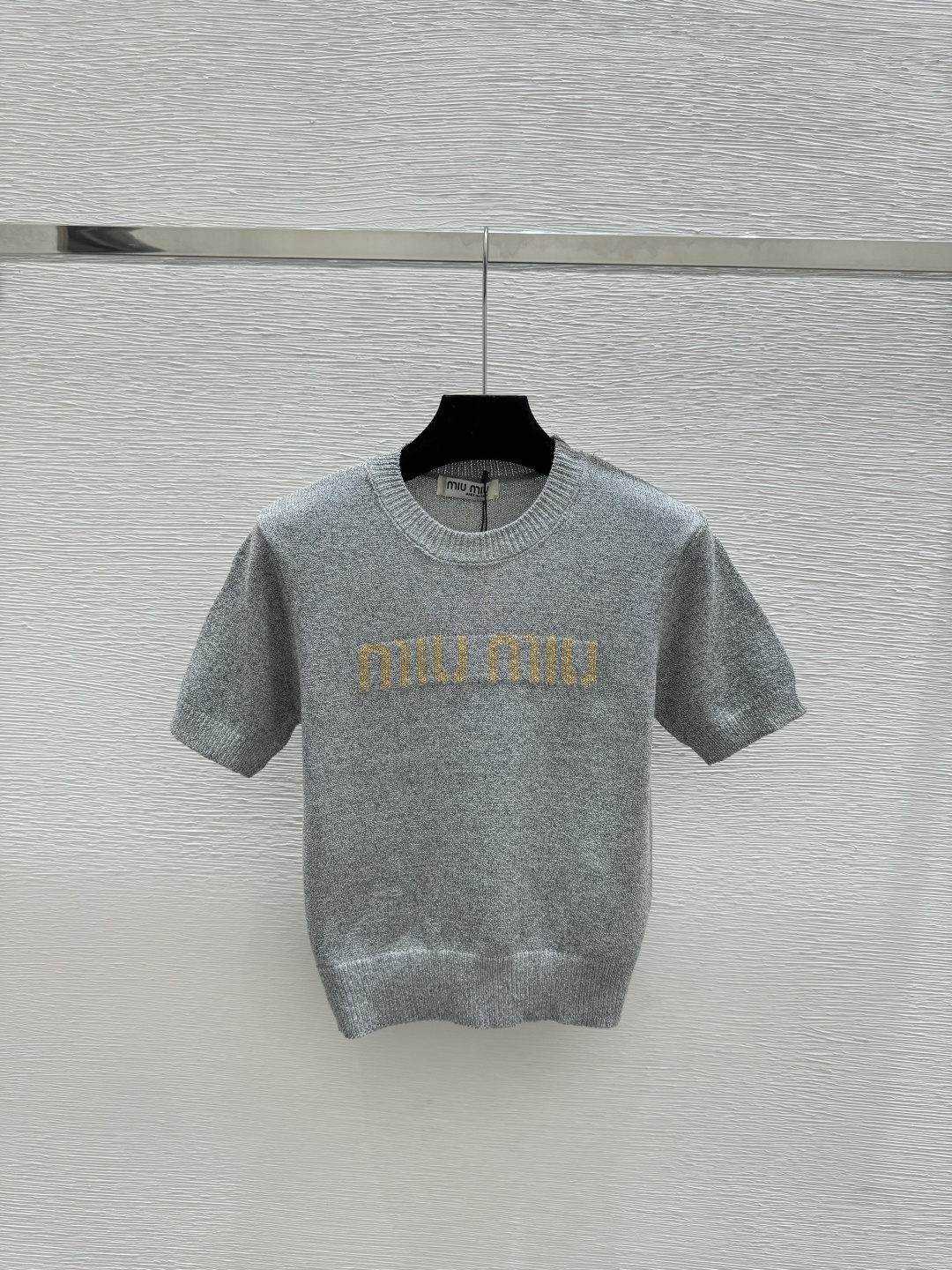 🆕M家🆕 早春新款 撞色字母圆领针织短袖颜色：白色 灰色 黑色尺码：36.38.40