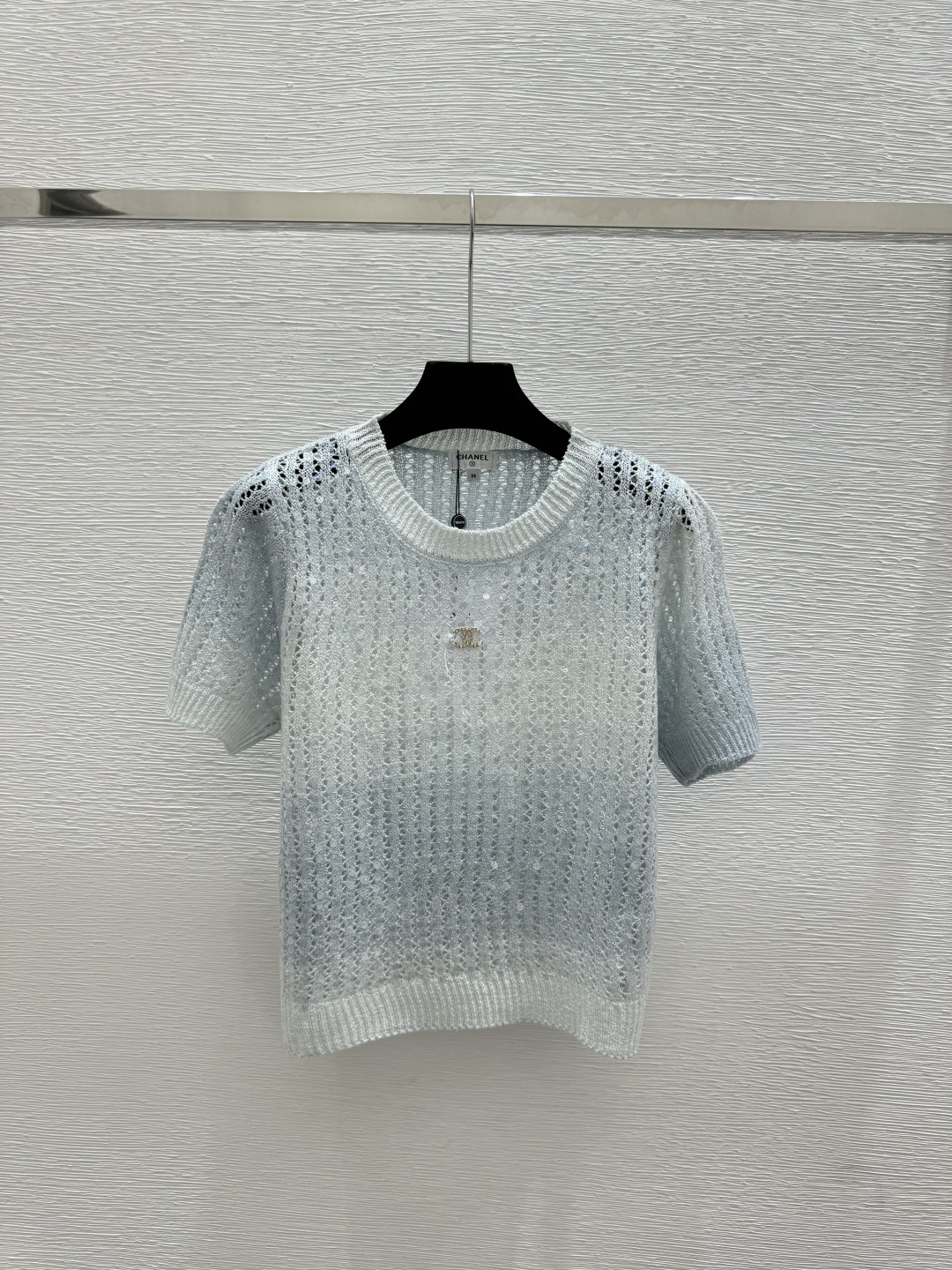 🆕CH家🆕 早春新款 纯色珠片镂空圆领针织短袖颜色：粉色 蓝色尺码：36.38.40