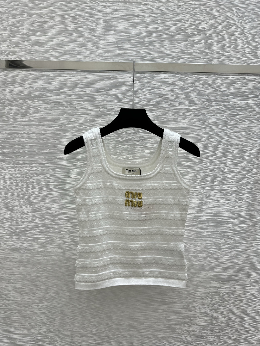 🆕M家🆕 早春新款 纯色简约镂空圆领针织背心颜色：宝蓝 白色尺码：36.38.40