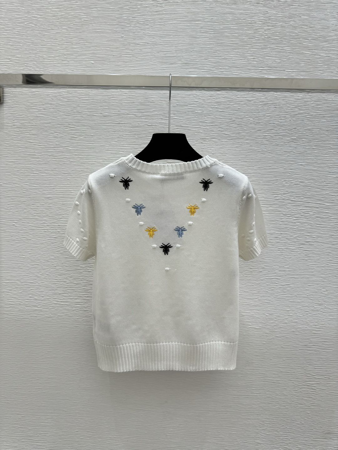 🆕D家🆕 早春新款 撞色小蜜蜂两个圆领针织短袖颜色：白色 宝蓝尺码：36.38.40