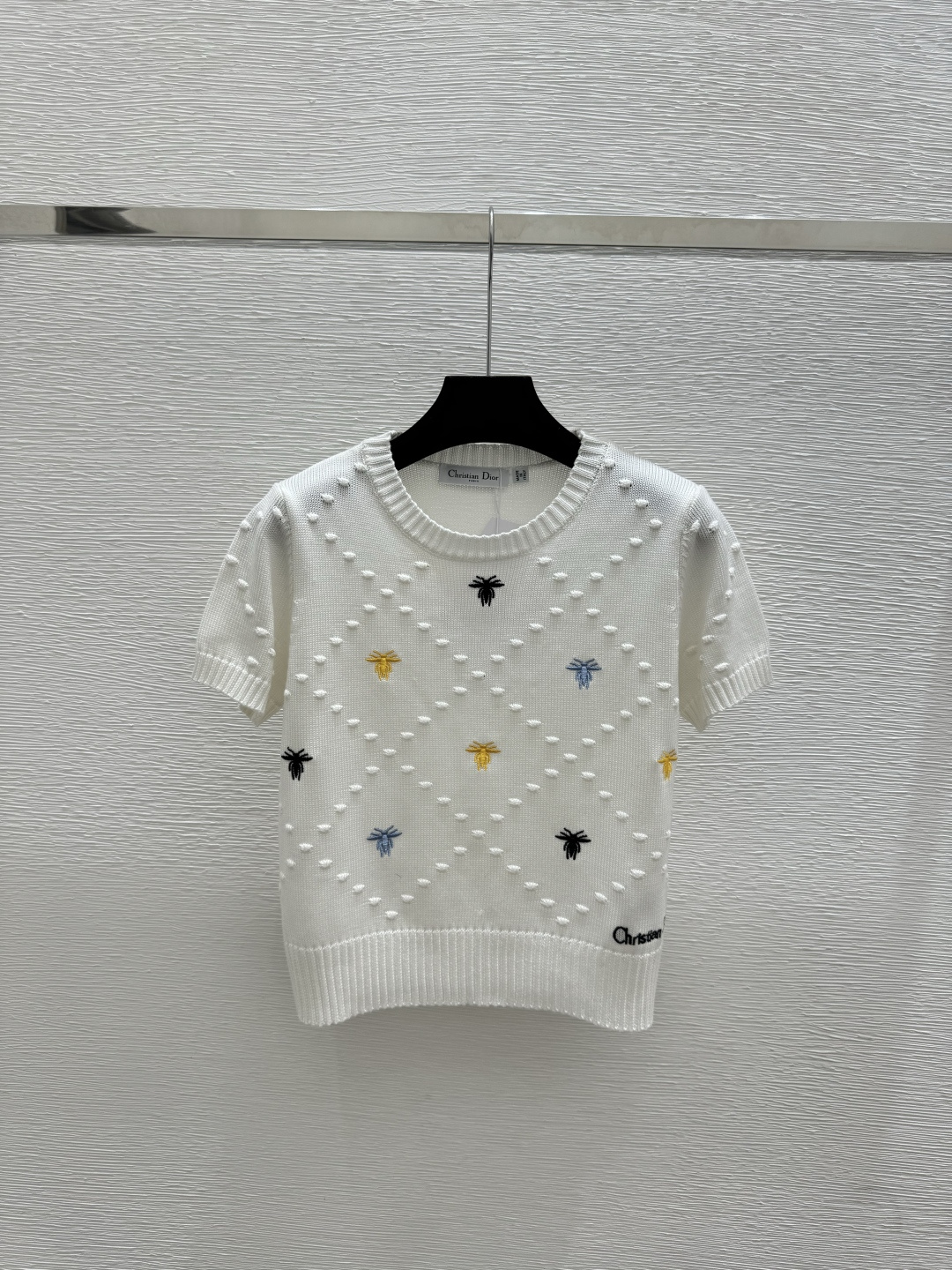 🆕D家🆕 早春新款 撞色小蜜蜂两个圆领针织短袖颜色：白色 宝蓝尺码：36.38.40