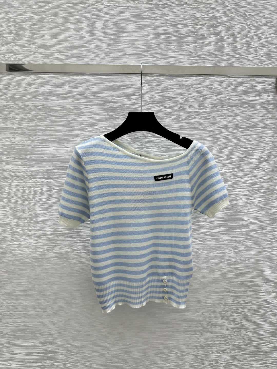 🆕M家🆕 早春新款 撞色条纹针织短袖颜色：蓝色 黑色尺码：36.38.40